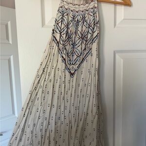 Elegant Cream Patterned Women's Dress